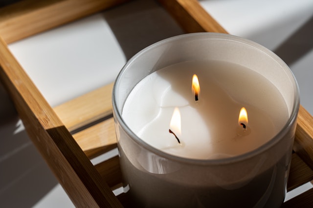 Create a unique atmosphere with fragrant Hush Earth Candles